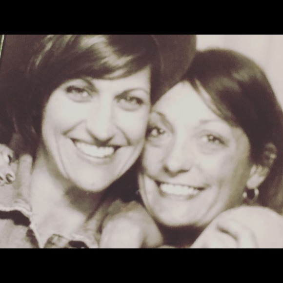 Meet your Posher, Amber - Picture 1 of 1